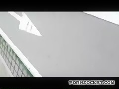 Dos chinas y un perro