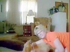 Ama de casa y su mascota
